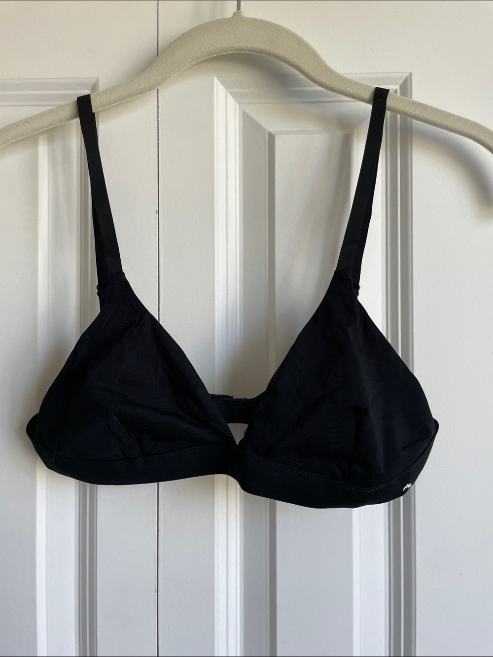 MeUndies Black Wireless Triangle Bralette M NWOT